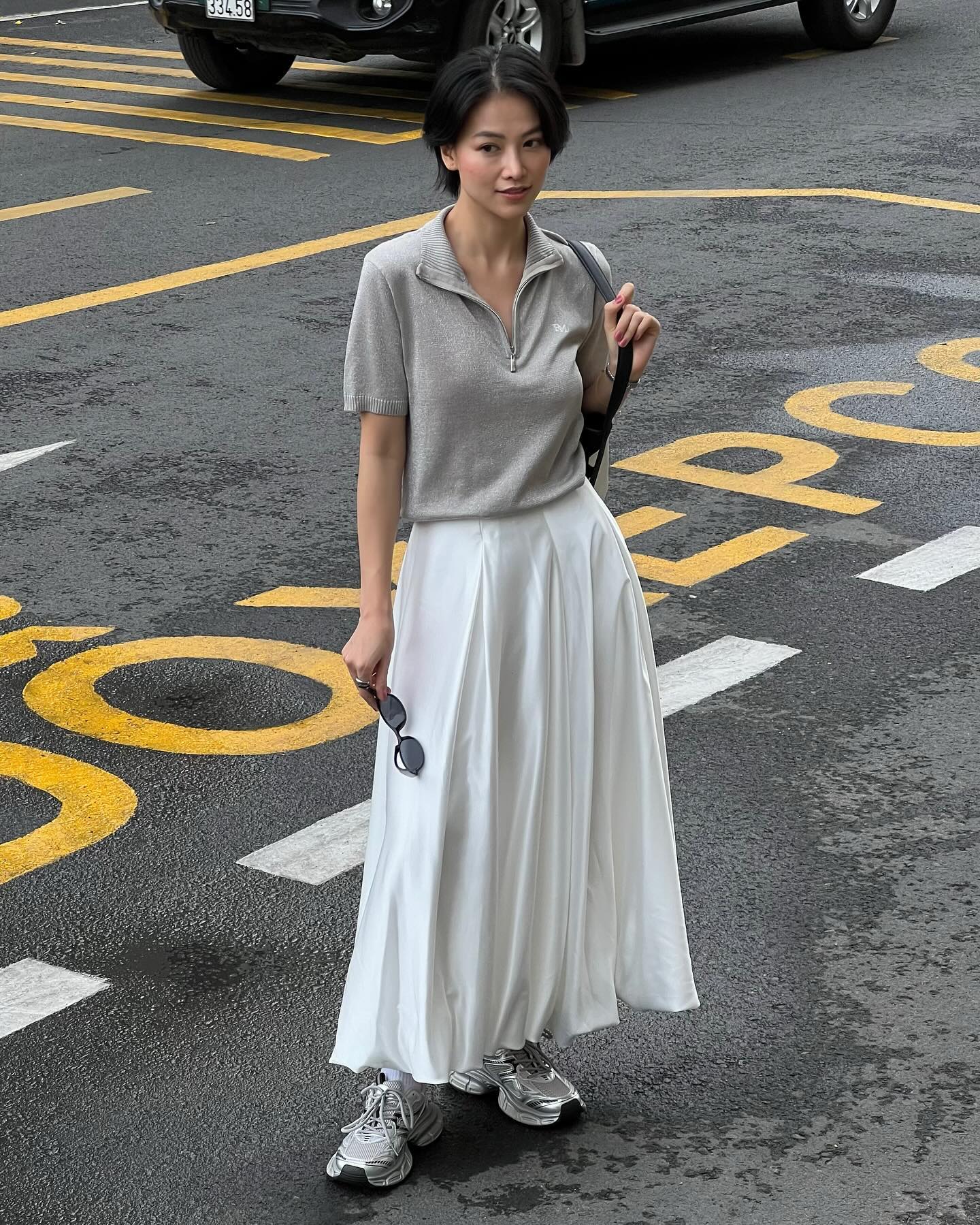 Nhìn mỹ nhân này là muốn sắm chân váy trắng ngay lập tức- Ảnh 9.