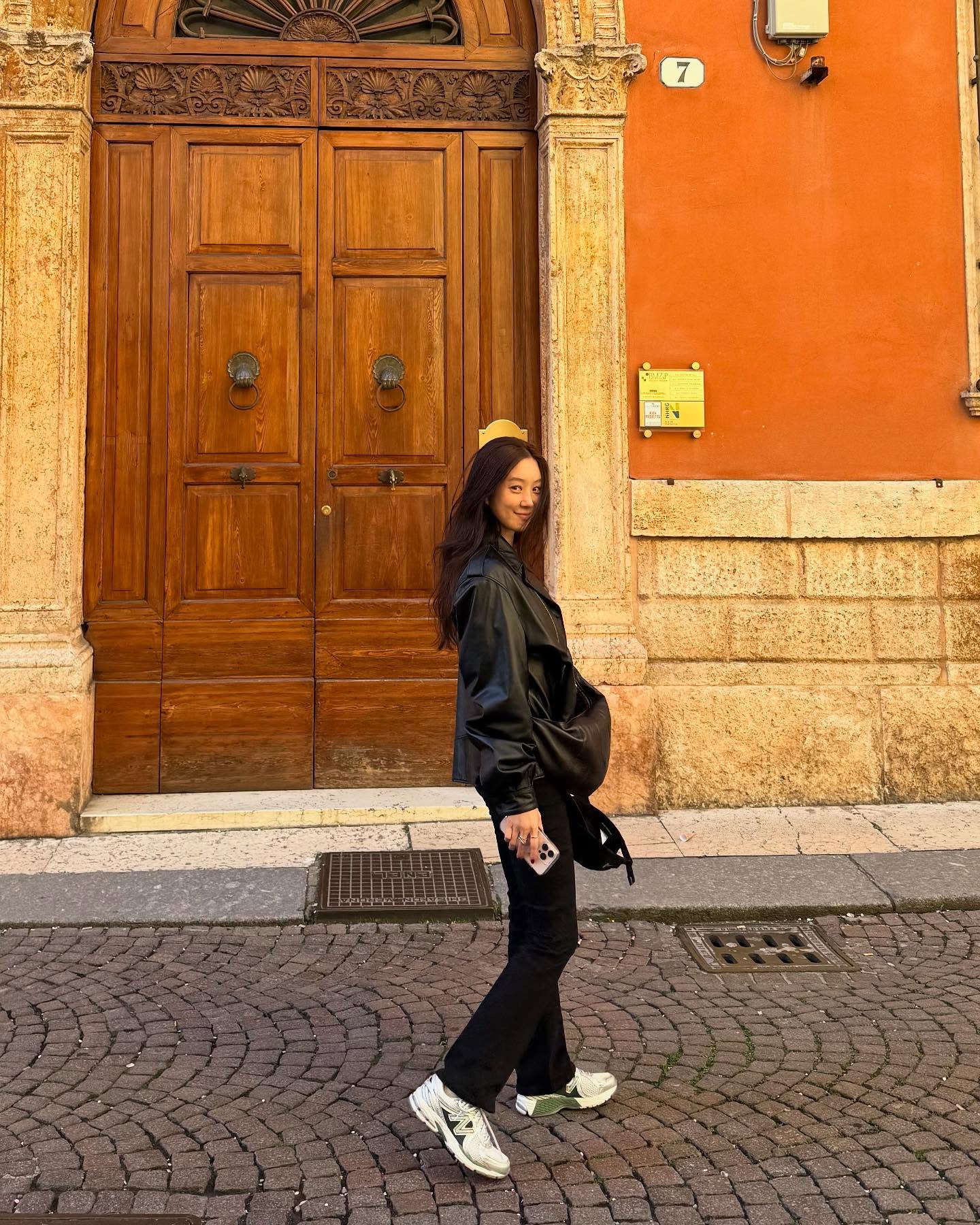 4 mẫu quần dài hoàn hảo dành cho phụ nữ trên 40 tuổi- Ảnh 5.