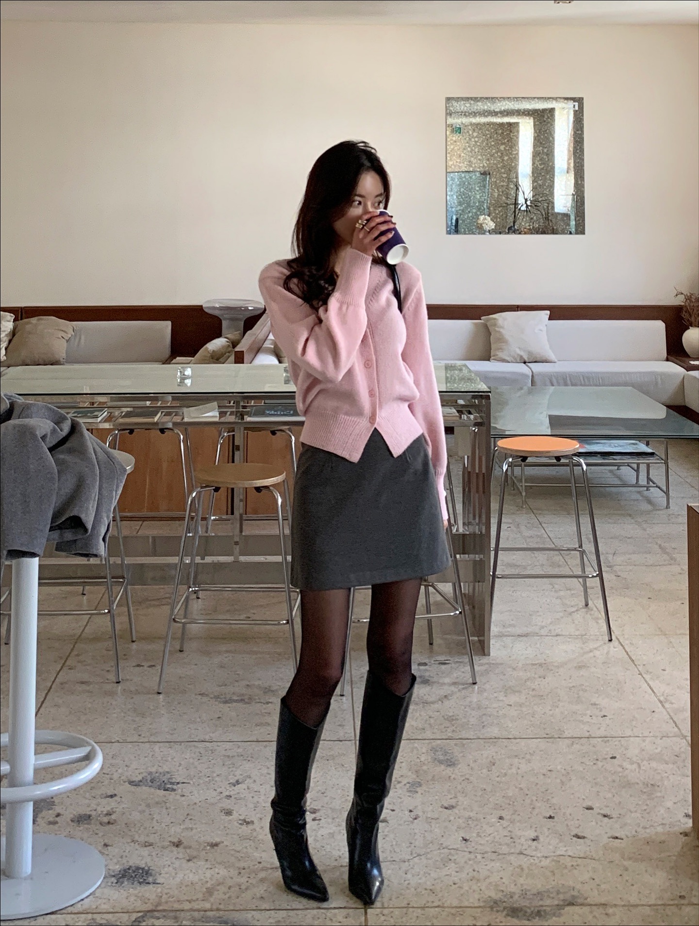 Áo màu pastel mùa này quá đẹp, ngọt ngào và tinh tế nhìn là muốn diện ngay- Ảnh 1. Áo màu pastel mùa này quá đẹp, ngọt ngào và tinh tế nhìn là muốn diện ngay- Ảnh 1.