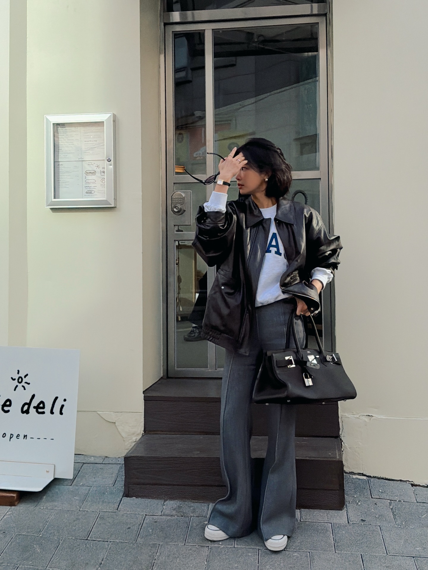 4 mẫu quần dài hoàn hảo dành cho phụ nữ trên 40 tuổi- Ảnh 2.