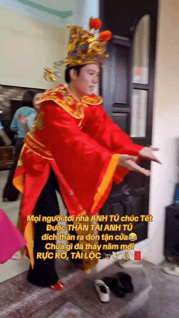 Ca sĩ đón xuân lên trang Thông tin Chính Phủ: Hát cả năm Tết vẫn hát, giữ chuỗi “nghỉ lễ lâu nhất Việt Nam”- Ảnh 3.