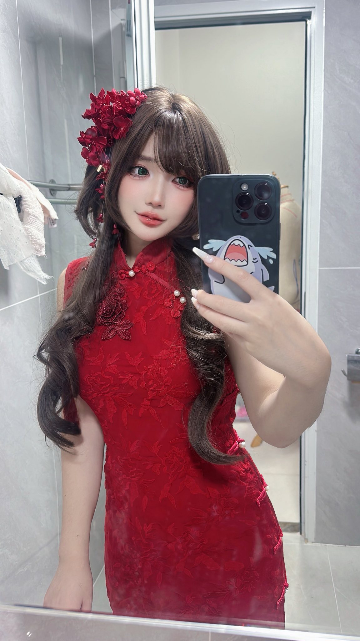 Biến hình để phát lì xì, nữ coser xinh đẹp khiến người xem không thể rời mắt - Ảnh 5. Biến hình để phát lì xì, nữ coser xinh đẹp khiến người xem không thể rời mắt - Ảnh 5.