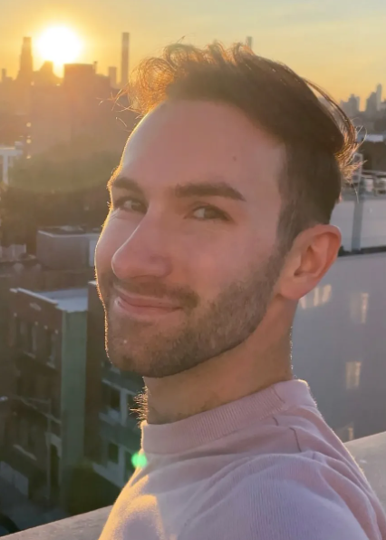 Lương 300 nghìn, nợ hơn 3 tỷ: Chàng trai kể lại hành trình trả nợ khiến tất cả “rùng mình”- Ảnh 1. Lương 300 nghìn, nợ hơn 3 tỷ: Chàng trai kể lại hành trình trả nợ khiến tất cả “rùng mình”- Ảnh 1.