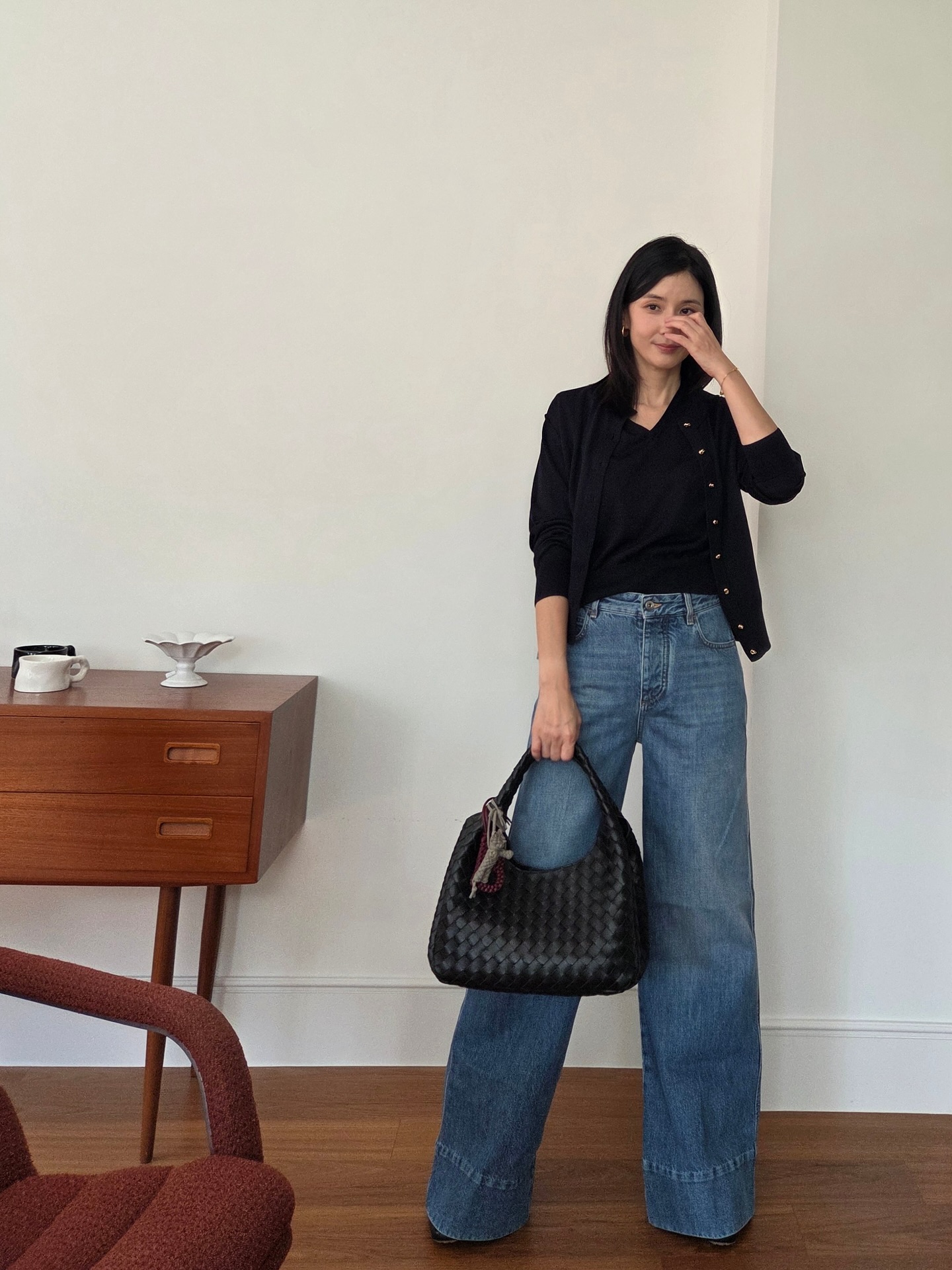 Đến khi 47 tuổi, tôi cũng muốn diện đồ đơn giản mà chuẩn thanh lịch như Lee Bo Young- Ảnh 1. Đến khi 47 tuổi, tôi cũng muốn diện đồ đơn giản mà chuẩn thanh lịch như Lee Bo Young- Ảnh 1.