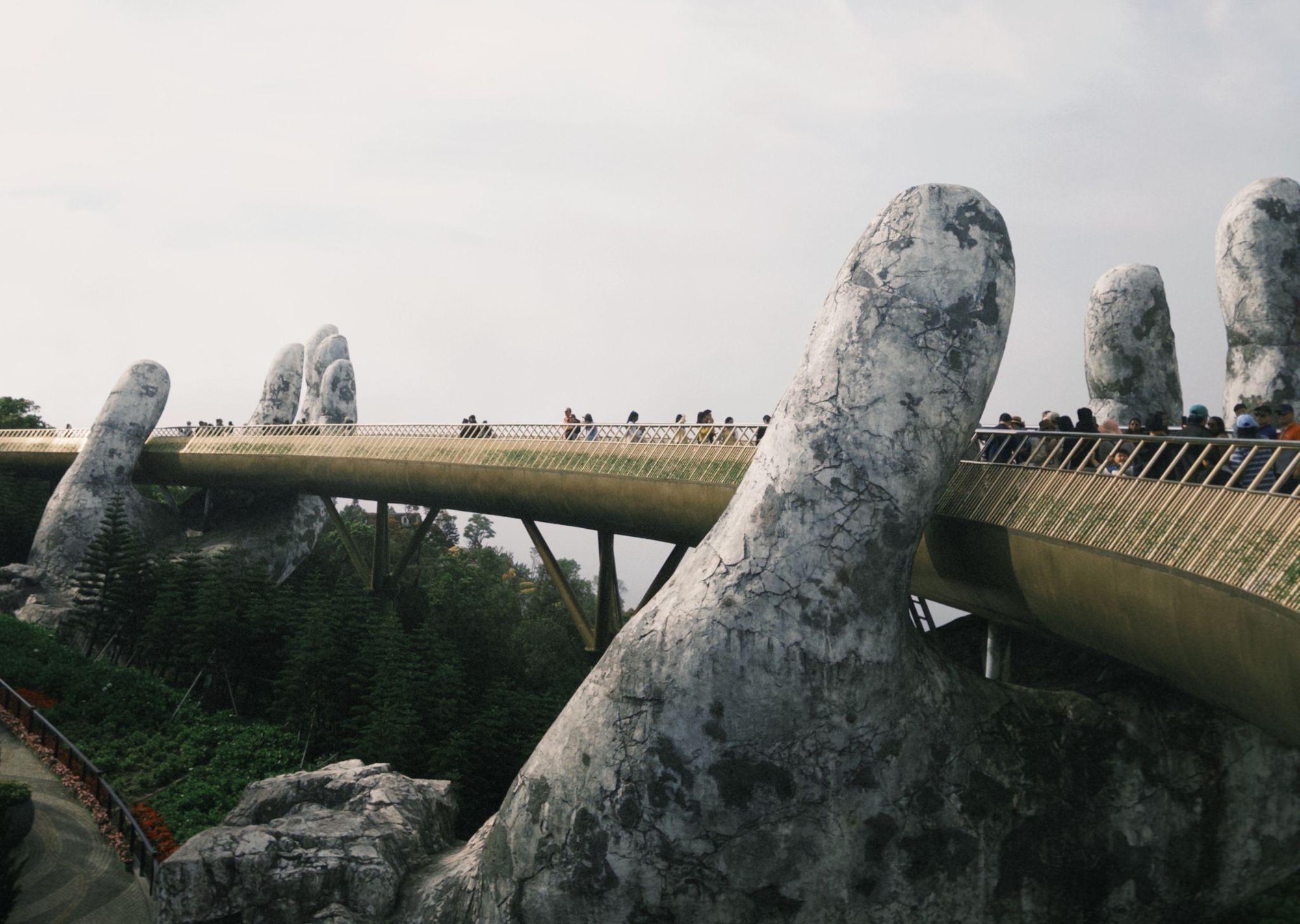 Crystal Bay Airlines mang lại điều gì cho Phú Quốc, Nha Trang, Đà Nẵng? - Ảnh 1. Crystal Bay Airlines mang lại điều gì cho Phú Quốc, Nha Trang, Đà Nẵng? - Ảnh 2.