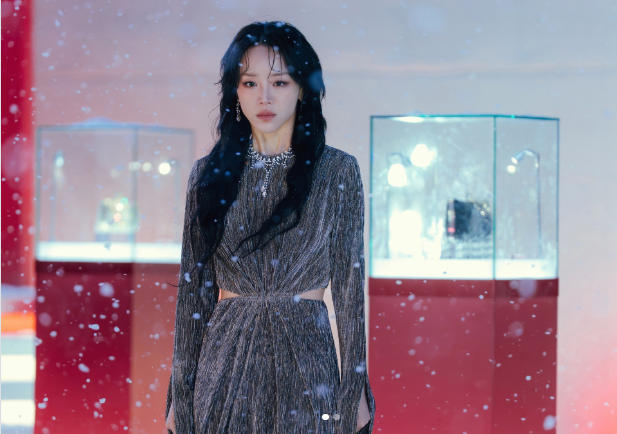 Người Hàn vung tiền mua đồ hiệu có "khét" như trong Nghệ thuật lừa dối của Sarah? - Ảnh 1.