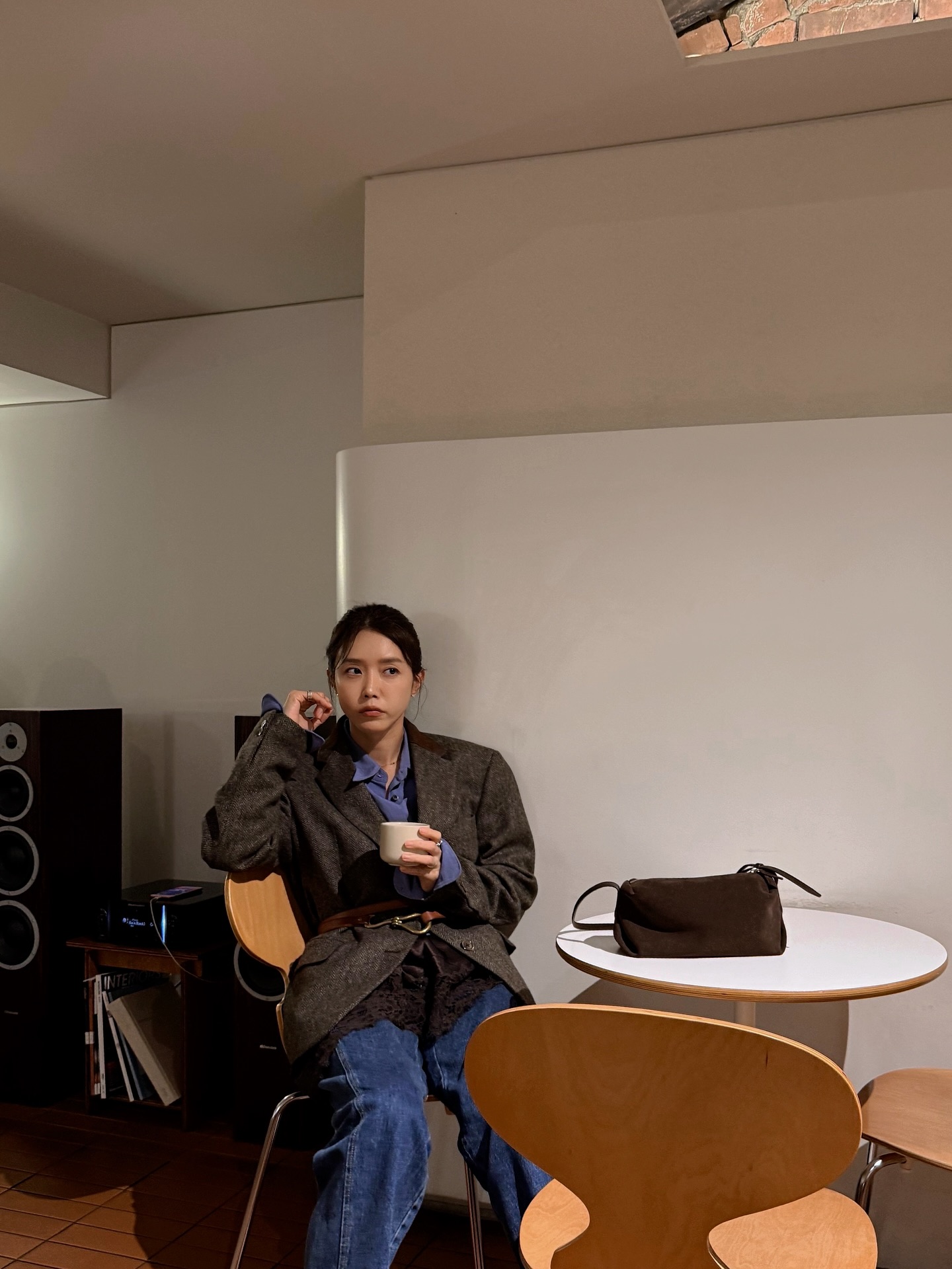 Không thể tin được mỹ nhân này đã 49 tuổi, định nghĩa về phong cách trung niên trẻ trung năng động chính là đây- Ảnh 5. Không thể tin được mỹ nhân này đã 49 tuổi, định nghĩa về phong cách trung niên trẻ trung năng động chính là đây- Ảnh 5.