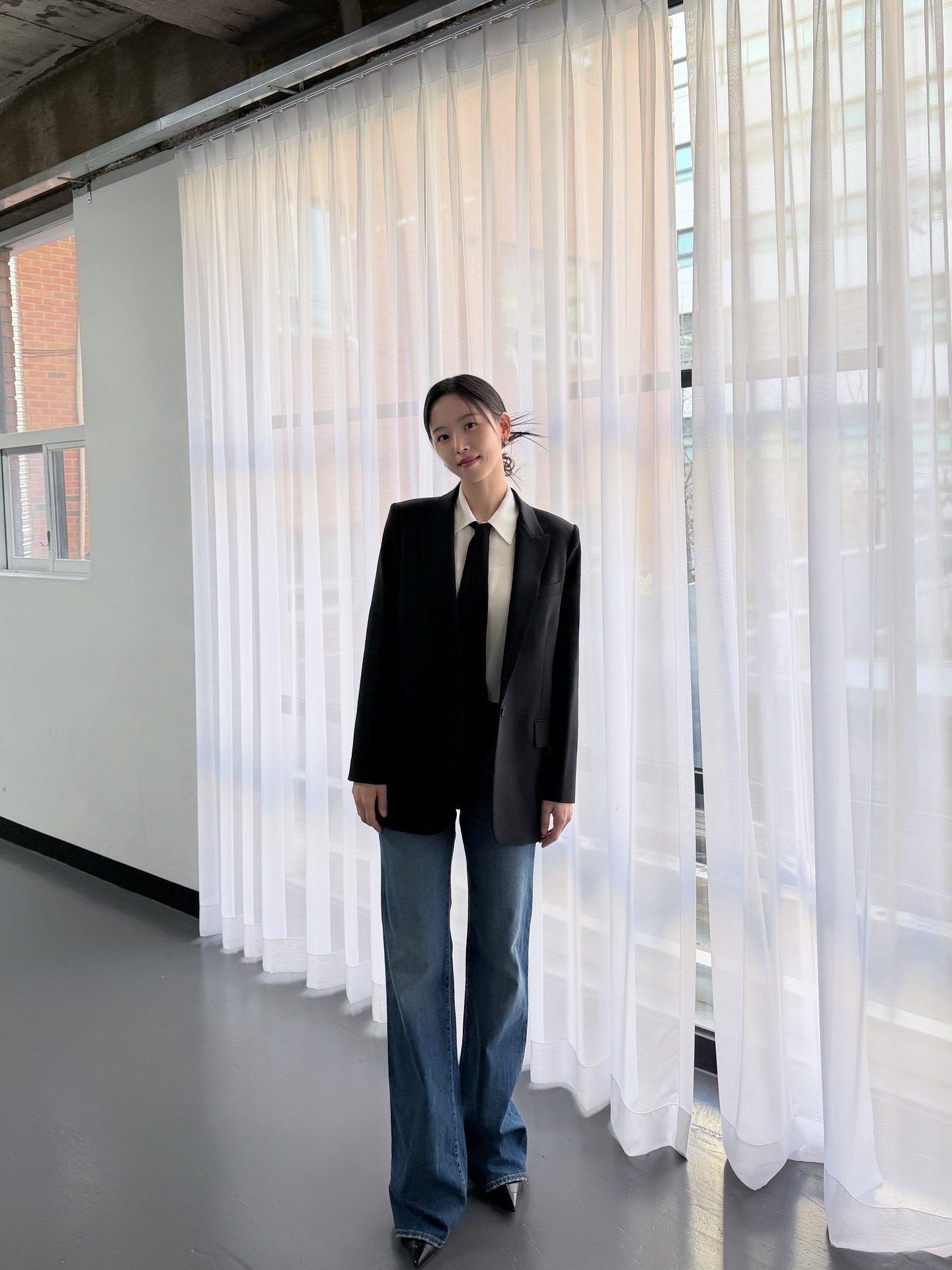 Ngắm 5 công thức diện quần dài từ sao Hàn, chị em sẽ không còn thiết tha mặc váy nữa- Ảnh 9. Ngắm 5 công thức diện quần dài từ sao Hàn, chị em sẽ không còn thiết tha mặc váy nữa- Ảnh 9.