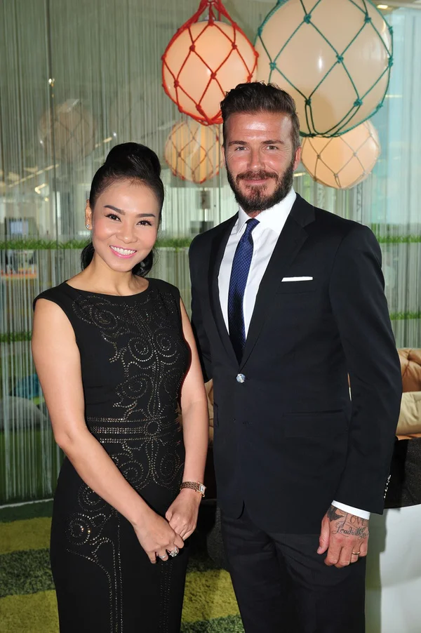 3 thập kỷ David Beckham so đọ visual với sao Việt: Vẫn đẹp hút hồn như thuở thanh niên!- Ảnh 10. 3 thập kỷ David Beckham so đọ visual với sao Việt: Vẫn đẹp hút hồn như thuở thanh niên!- Ảnh 10.