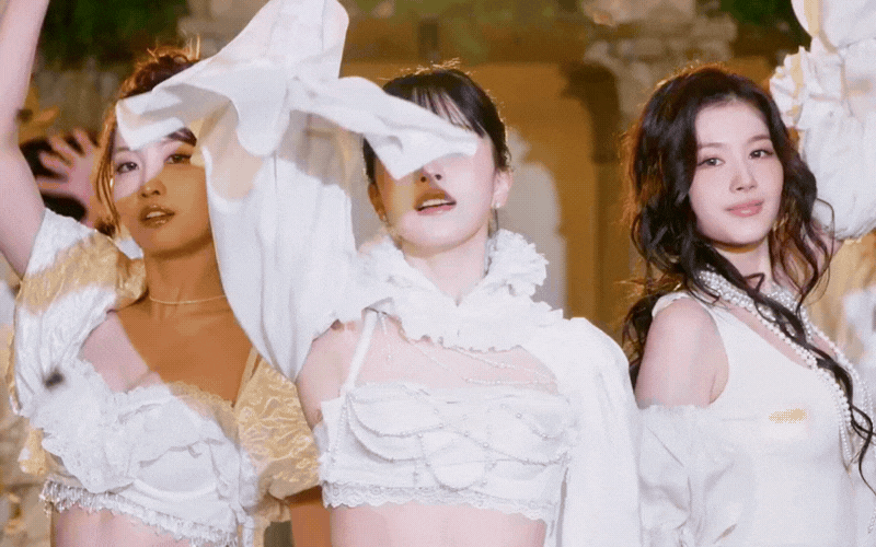 Showbiz có 3 mỹ nhân visual như tiên hạ phàm: Xuất hiện là hot, cần bảo tồn nhan sắc này ngay - Ảnh 1.