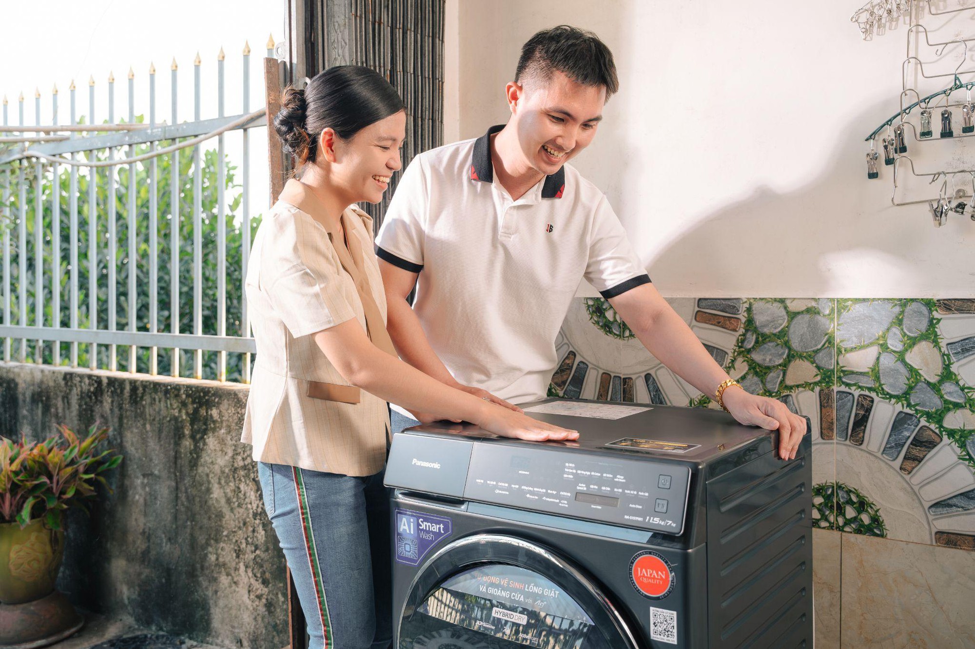 Theo dòng ngày hội dọn nhà: Khi máy giặt “kể chuyện chông gai”- Ảnh 2.