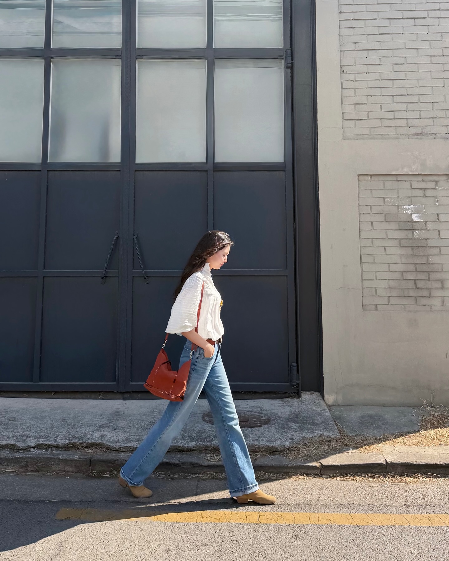 5 mẫu áo xuân hè đẹp hoàn hảo khi phối cùng quần ống rộng- Ảnh 3.