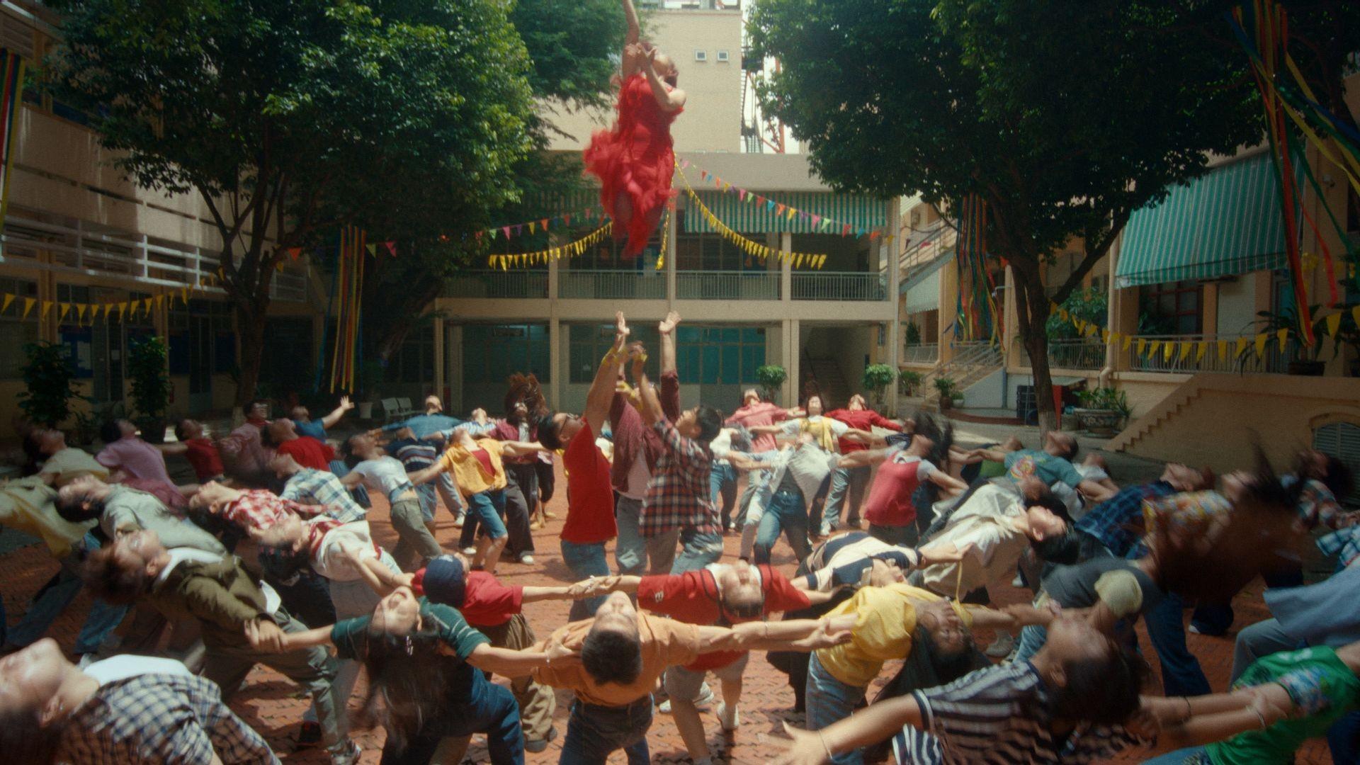 Cảm Ơn Người Đã Thức Cùng Tôi: Khúc ca mơ mộng của tuổi trẻ - Ảnh 2.