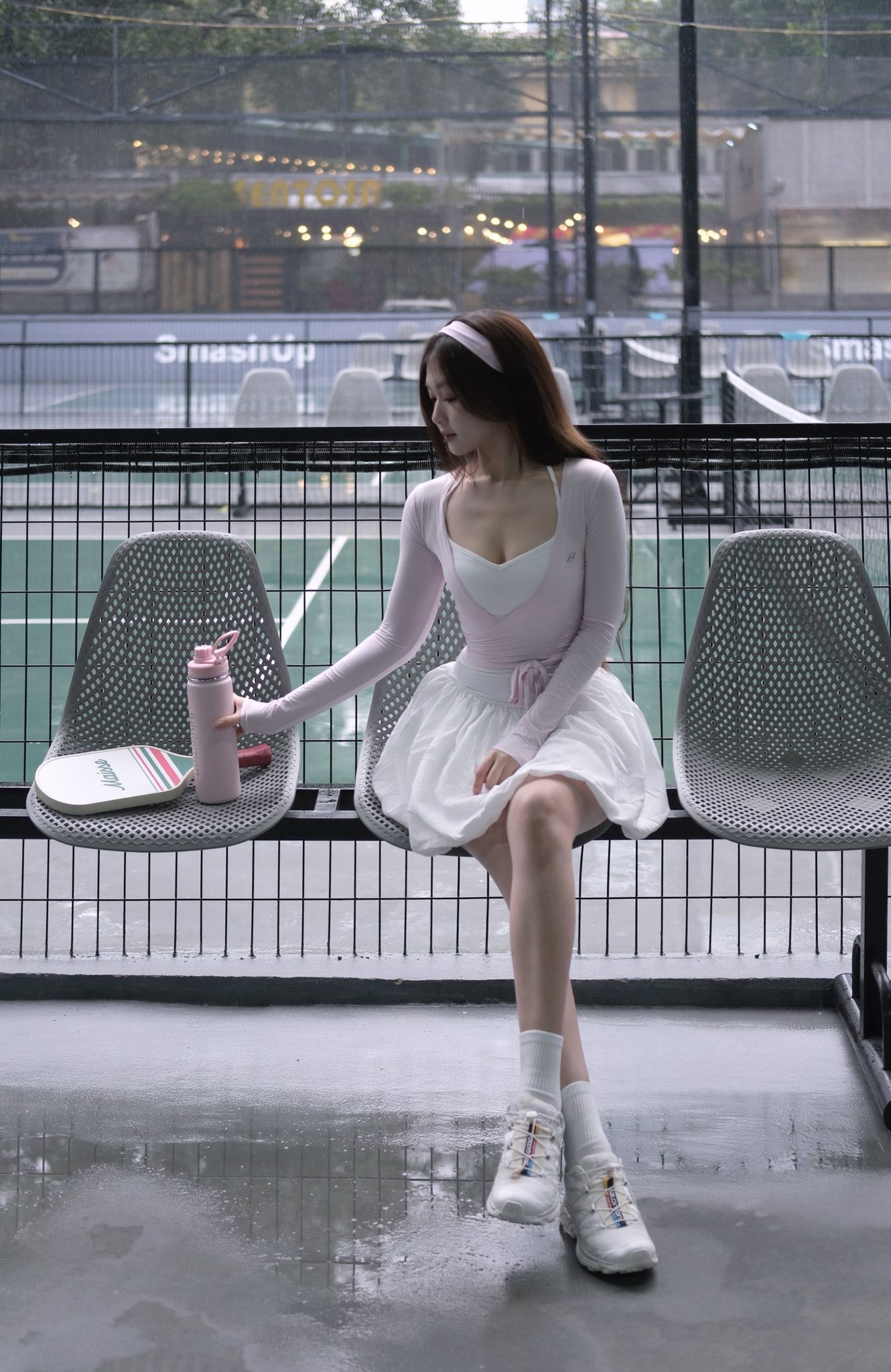 Khoe sắc trên sân Pickleball, hot girl khiến người xem "ưng mắt" từ cả nhan sắc tới thần thái- Ảnh 2.