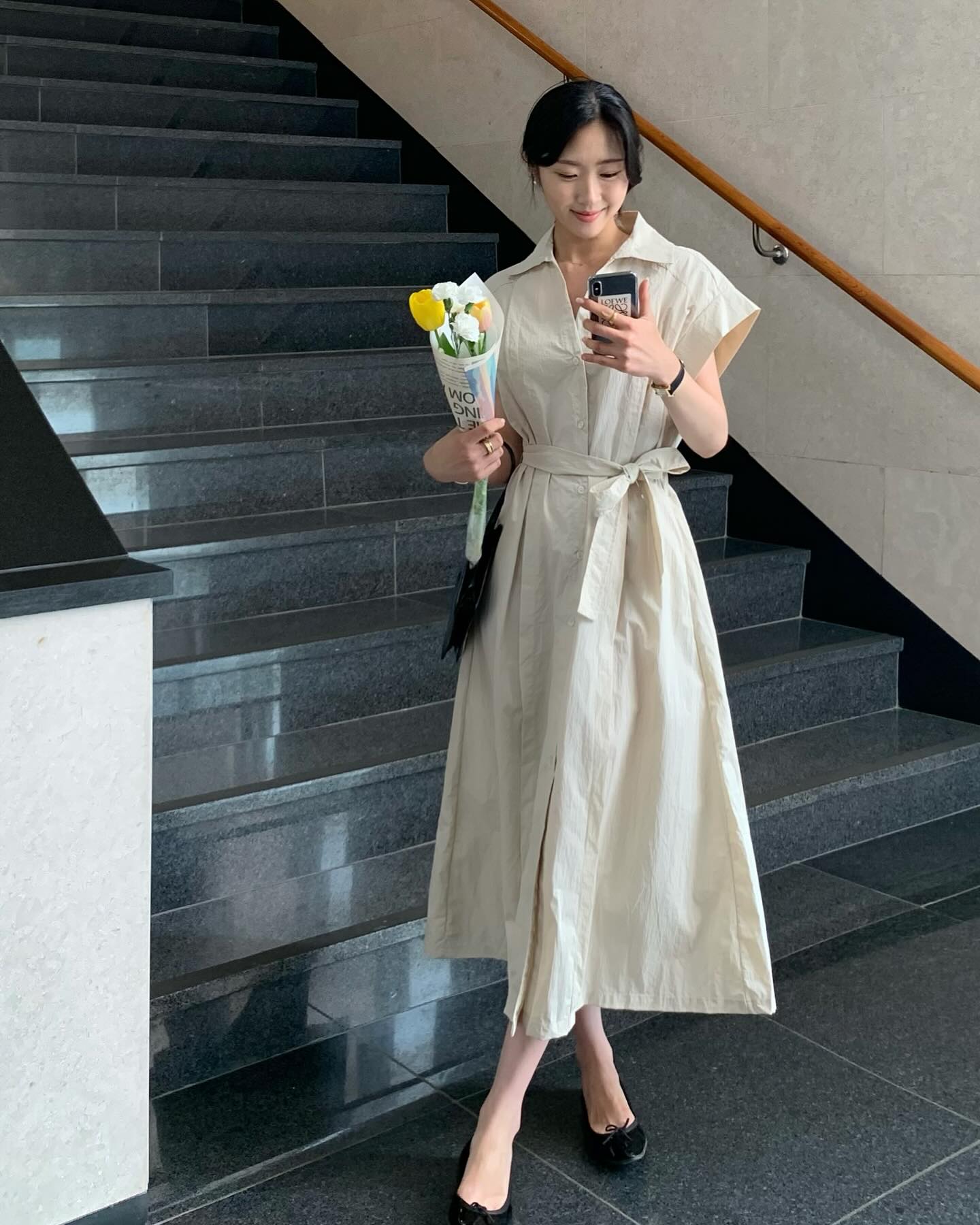 5 cách mặc đồ công sở giúp chị em "hack" vài centimet chiều cao, dáng cũng thon thả hơn- Ảnh 13.