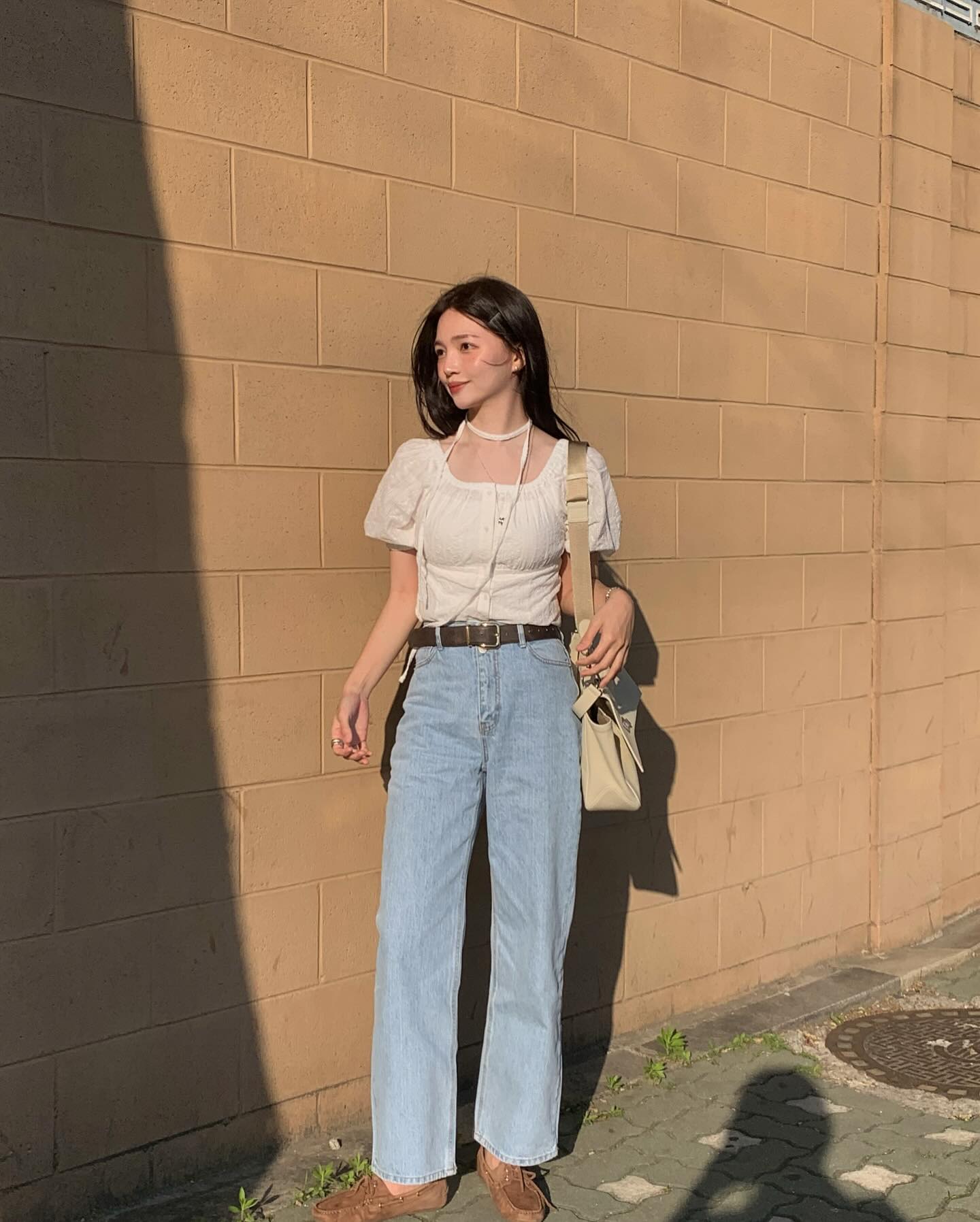 5 món thời trang mix với giày bệt giúp tôn dáng tối ưu- Ảnh 7.