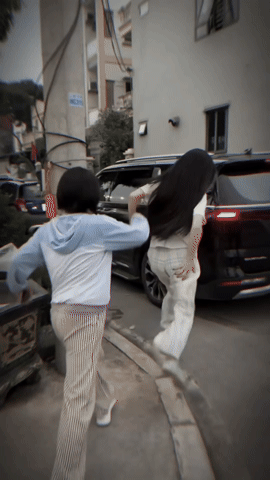 Chu Thanh Huyền bị mẹ Quang Hải "rượt đuổi" ngay tại cổng nhà vì dám làm điều này!- Ảnh 1.