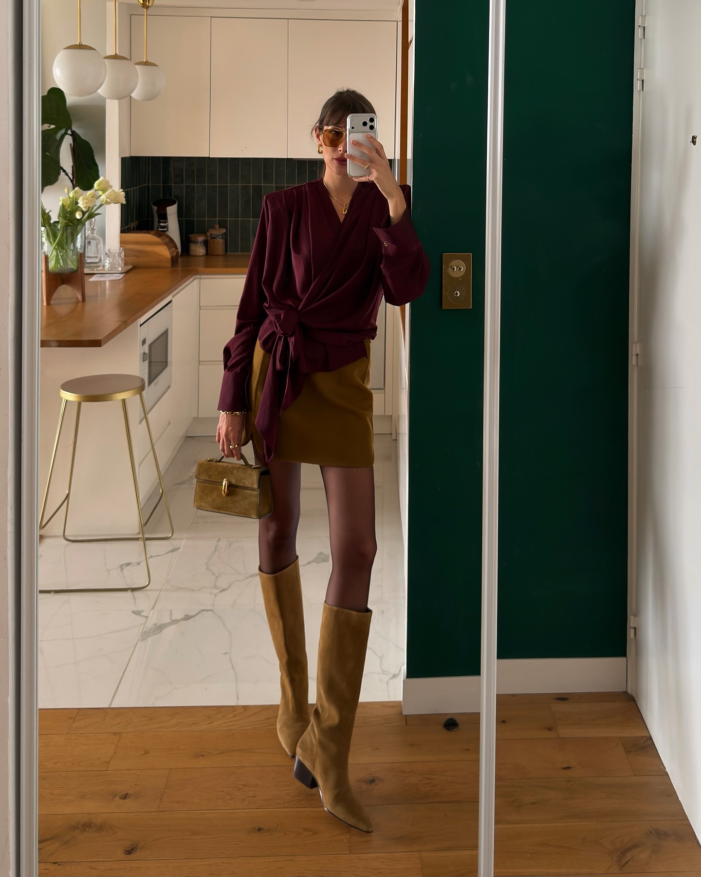 Thế nào là đỉnh cao mặc chân váy ngắn: Phụ nữ Pháp gợi ý 5 cách diện đơn giản mà đẹp long lanh- Ảnh 4.