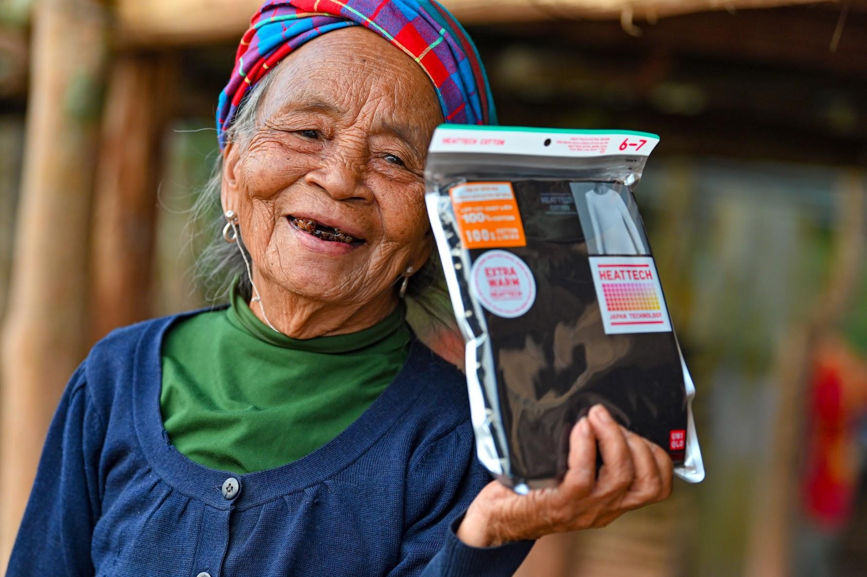 UNIQLO mang áo ấm đến với trẻ em và người dân Thượng Trạch và Phong Nha- Ảnh 4.