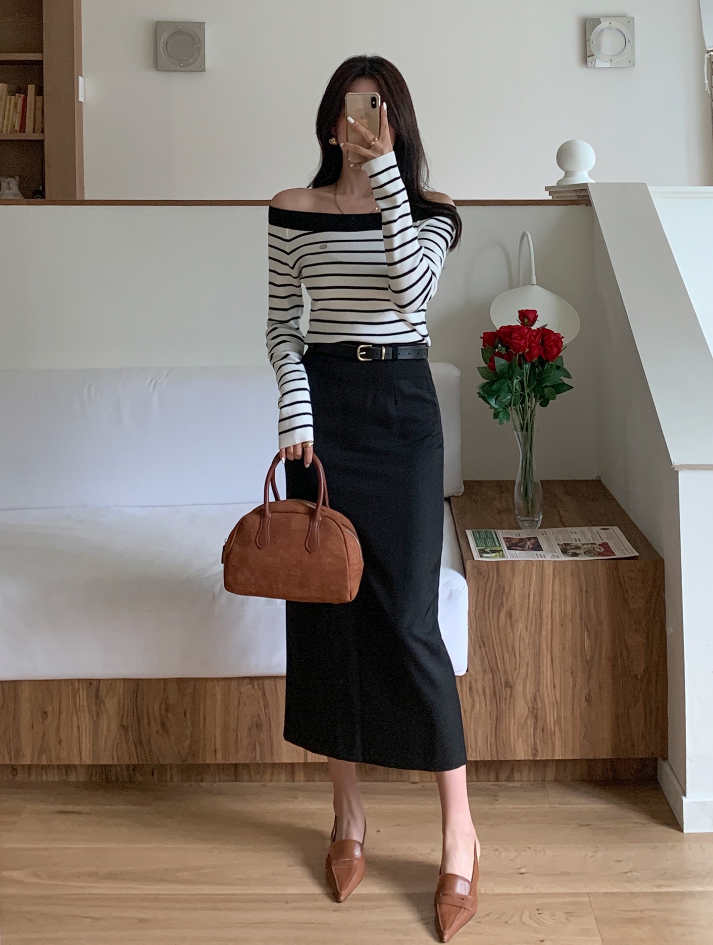 Mới đầu năm đã thấy các quý cô mặc chân váy dài tuyệt đẹp và long lanh- Ảnh 1.