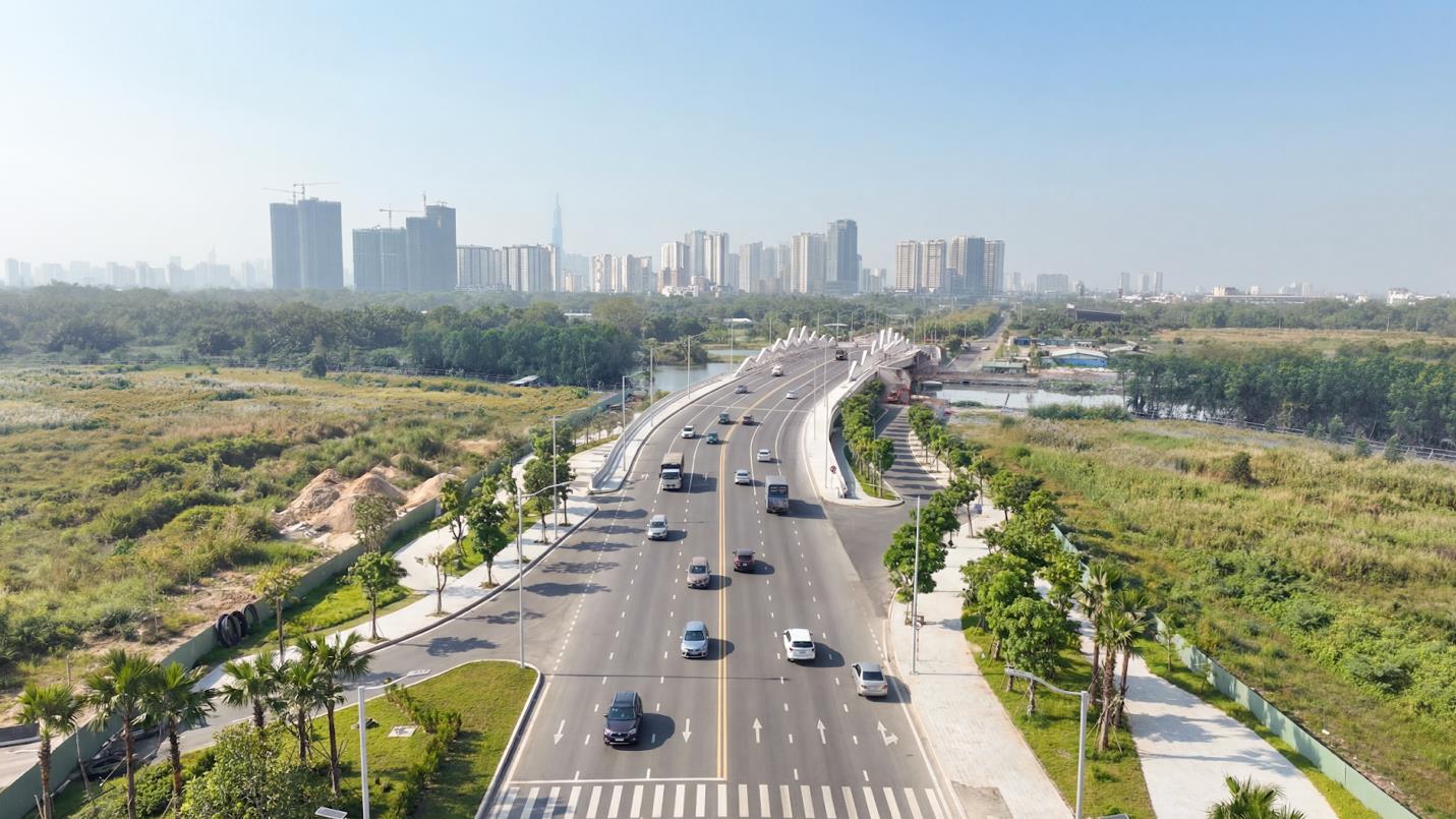 Sài Gòn những ngày giáp Tết: Tìm thấy “lối tắt” thoát kẹt xe ngay tâm điểm khu Đông- Ảnh 2.