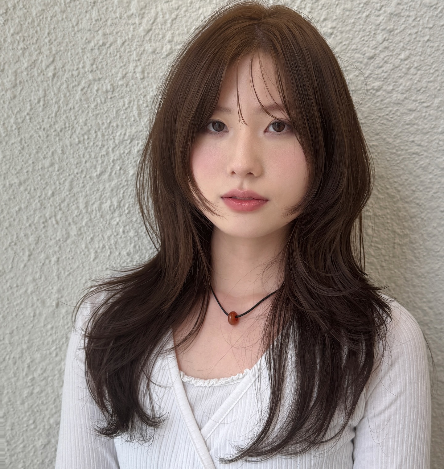 4 Kiểu tóc đuôi cụp sang chảnh cho Tết 2026 mà bạn không thể bỏ lỡ - Ảnh 7. 4 Kiểu tóc đuôi cụp sang chảnh cho Tết 2026 mà bạn không thể bỏ lỡ - Ảnh 7.