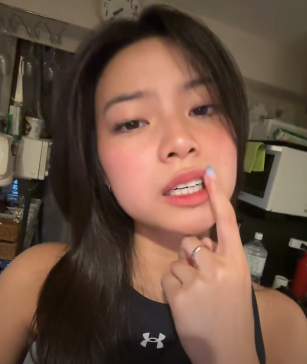 "Giả vờ" bị nhiệt miệng, hot girl có hành động không tưởng khiến người xem ngơ ngác - Ảnh 3.