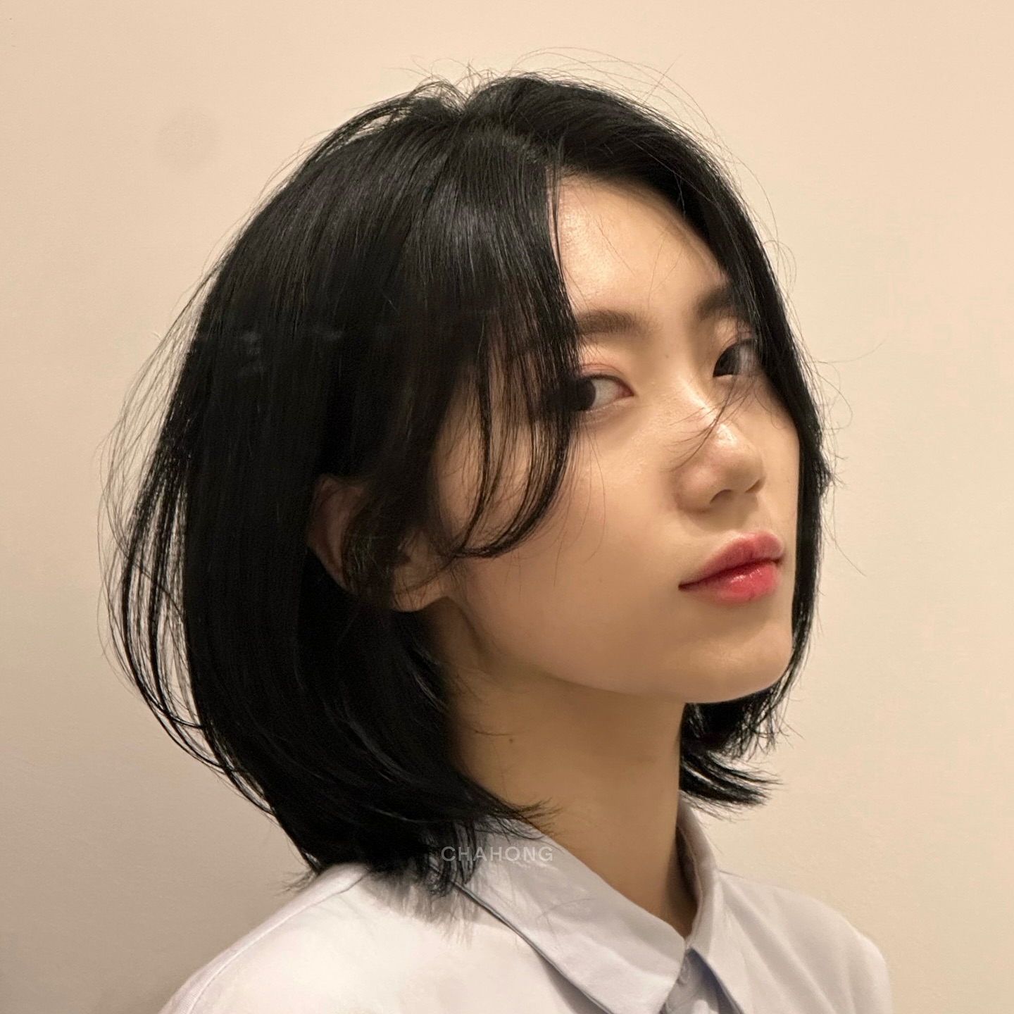 Tóc ngắn layer 2026: 5 Kiểu đẹp dễ áp dụng cho phong cách thời thượng - Ảnh 2.