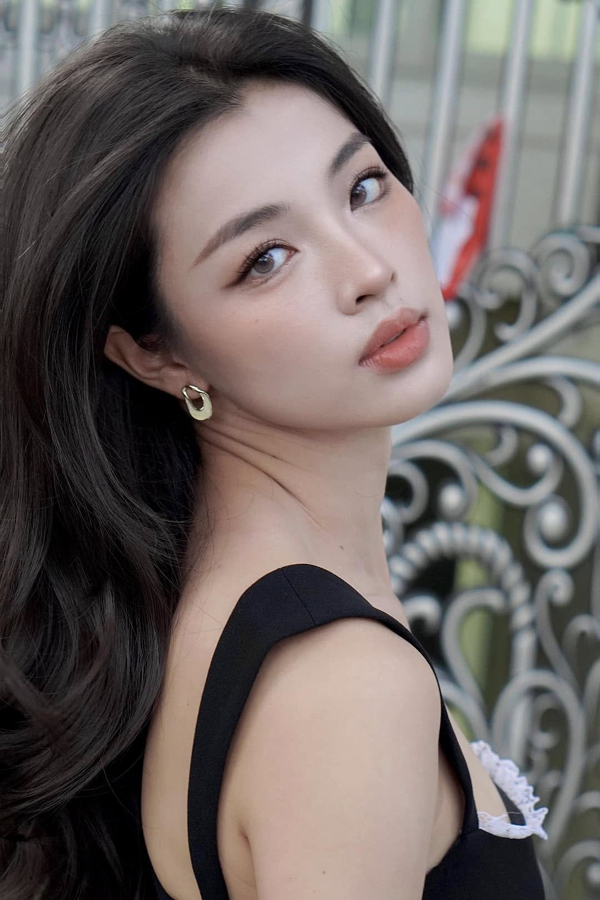 5 mỹ nhân Gen Z đẹp nhất Việt Nam: Khả Ngân xếp thứ 2, hạng 1 nhan sắc vạn người mơ ước- Ảnh 1.