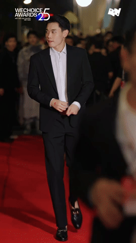 Trọn vẹn visual "tuyệt đối điện ảnh" của Đình Bắc ở WeChoice Awards, "cầu thủ quốc dân" vừa giỏi vừa đẹp, hút fan bậc nhất!- Ảnh 2.