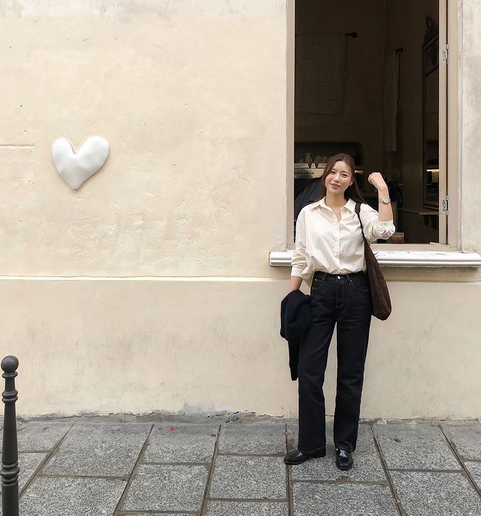 3 kiểu quần jeans không những thu gọn mà còn kéo dài chân- Ảnh 5.