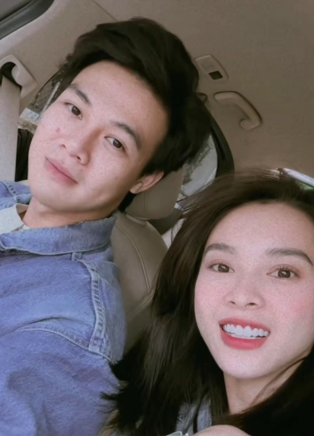 Thiếu gia Trà Vinh để lộ hành động nghiện Quỳnh Lương, đàng gái cười hả hê khi phát hiện - Ảnh 3. Thiếu gia Trà Vinh để lộ hành động nghiện Quỳnh Lương, đàng gái cười hả hê khi phát hiện - Ảnh 3.