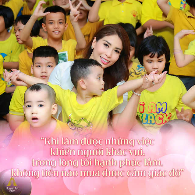 Lý Hương: "Tôi với anh Lý Hùng đi diễn, được bao nhiêu tiền đem về đưa mẹ, mẹ mang hết làm từ thiện" - Ảnh 5. Lý Hương: "Tôi với anh Lý Hùng đi diễn, được bao nhiêu tiền đem về đưa mẹ, mẹ mang hết làm từ thiện" - Ảnh 5.