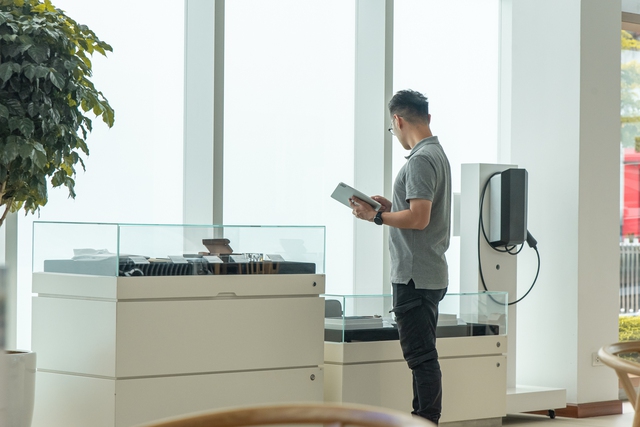 Showroom Volvo Hà Nội - nét trang nhã Bắc Âu giữa lòng thủ đô - Ảnh 7. Showroom Volvo Hà Nội - nét trang nhã Bắc Âu giữa lòng thủ đô - Ảnh 7.