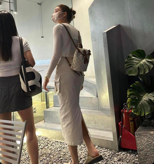 Điểm danh những khu mua sắm, địa điểm ăn uống mà Lisa đã &quot;càn quét&quot; khi đến TP.HCM - Ảnh 9.