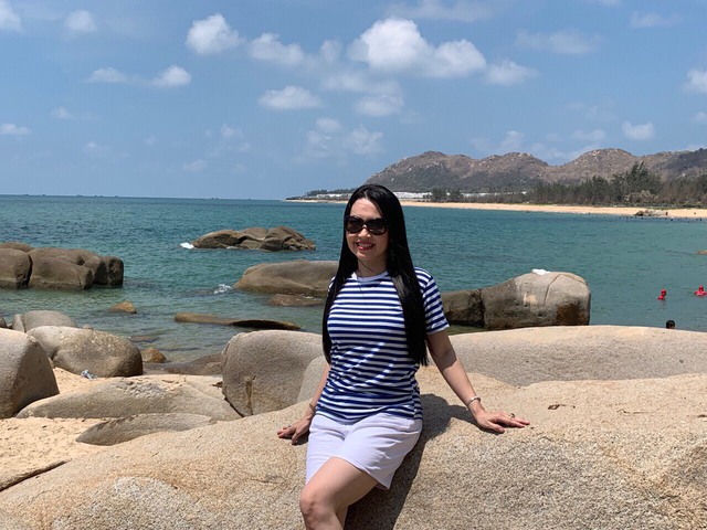 Sau hơn 20 năm giã từ màn ảnh, Út Trong "Đất phương Nam": Hưởng hạnh phúc bên gia đình, con trai làm phi công - Ảnh 5. Sau hơn 20 năm giã từ màn ảnh, Út Trong "Đất phương Nam": Hưởng hạnh phúc bên gia đình, con trai làm phi công - Ảnh 5.
