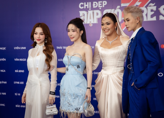 Thảm đỏ Chị Đẹp Đạp Gió: Lệ Quyên và bạn trai tình tứ, Diệp Lâm Anh - Bảo Anh cùng hội mỹ nhân đọ sắc  - Ảnh 15.