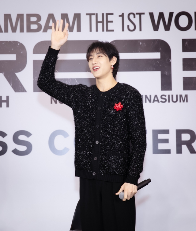 BamBam (GOT7) chúc mừng ngày Phụ nữ Việt Nam bằng tiếng Việt, mẹ ruột đến ủng hộ nhưng bị trễ vì… kẹt xe - Ảnh 7.