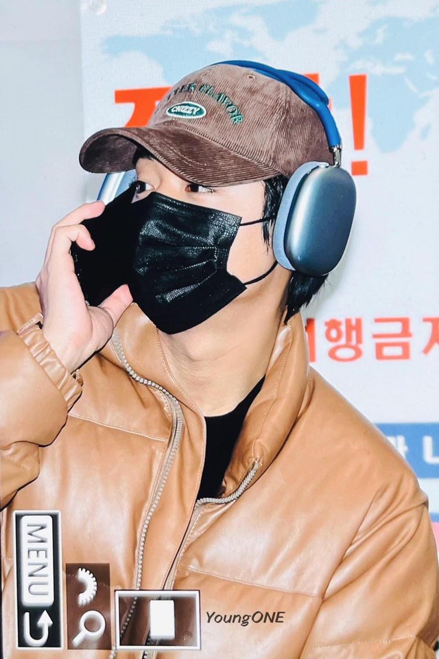 Kang Daniel - Park Jihoon tái ngộ tại TP.HCM, mê mẩn cafe và đường phố đúng chuẩn "rể Việt" - Ảnh 9. Kang Daniel - Park Jihoon tái ngộ tại TP.HCM, mê mẩn cafe và đường phố đúng chuẩn "rể Việt" - Ảnh 9.