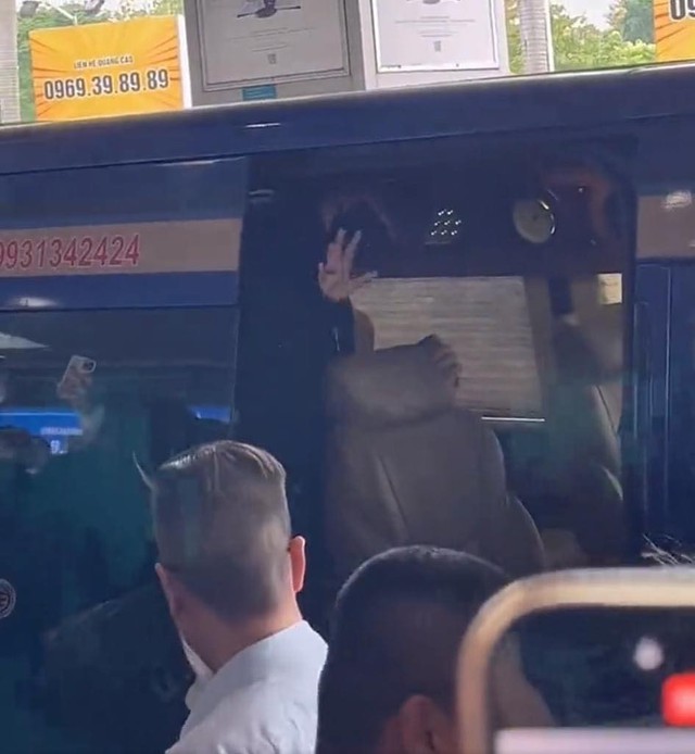 Kang Daniel - Park Jihoon tái ngộ tại TP.HCM, mê mẩn cafe và đường phố đúng chuẩn "rể Việt" - Ảnh 4. Kang Daniel - Park Jihoon tái ngộ tại TP.HCM, mê mẩn cafe và đường phố đúng chuẩn "rể Việt" - Ảnh 4.