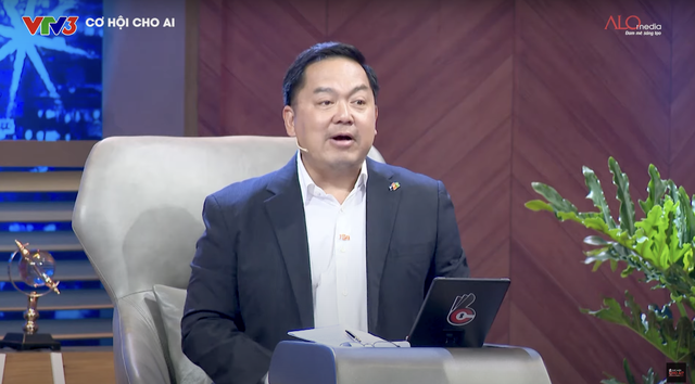 Oái oăm như Sếp Hoàng Nam Tiến: Đưa ra bài toán AI về xe không người lái khiến 2 ứng viên… đứng hình! - Ảnh 1.