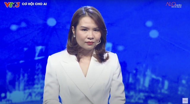 Sếp Trung Hiếu chốt "deal" xịn với ứng viên Thái Bình: Tôi thấy bạn là người phụ nữ dám bước ra khỏi vùng an toàn - Ảnh 1. Sếp Trung Hiếu chốt "deal" xịn với ứng viên Thái Bình: Tôi thấy bạn là người phụ nữ dám bước ra khỏi vùng an toàn - Ảnh 1.