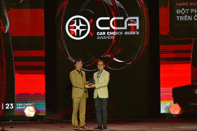Những hình ảnh đẹp nhất đêm Gala trao giải Car Choice Awards - Ảnh 5.