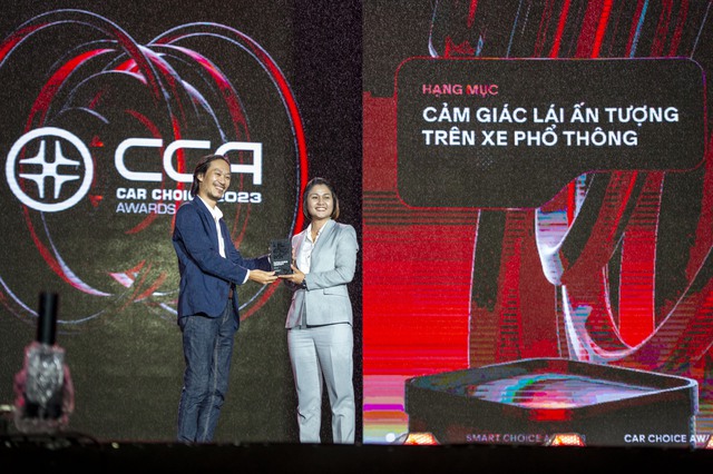 Những hình ảnh đẹp nhất đêm Gala trao giải Car Choice Awards - Ảnh 6.
