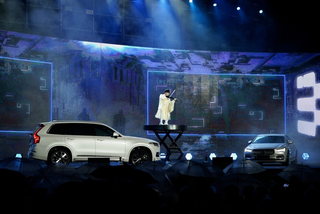 Những hình ảnh đẹp nhất đêm Gala trao giải Car Choice Awards - Ảnh 3.