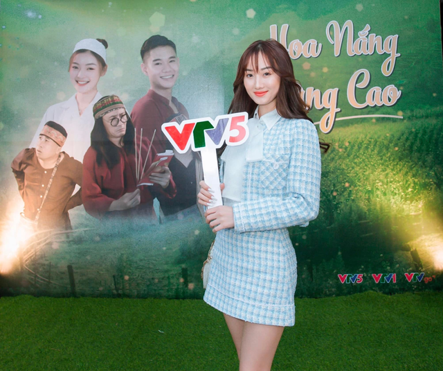 Diễn viên Hoàng Khánh Ly: Hâm mộ Vân Dung, muốn thử sức ở nhiều dạng vai - Ảnh 3. Diễn viên Hoàng Khánh Ly: Hâm mộ Vân Dung, muốn thử sức ở nhiều dạng vai - Ảnh 3.
