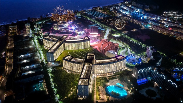Ngắm 2 khách sạn 'view triệu đô' ôm trọn Bãi Dài ở Phú Quốc - Ảnh 3.