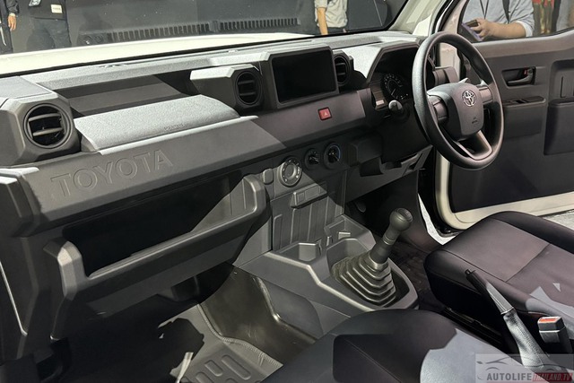 Bán tải Toyota sắp ra mắt Đông Nam Á lấy tên Hilux Champ - Ảnh 3.
