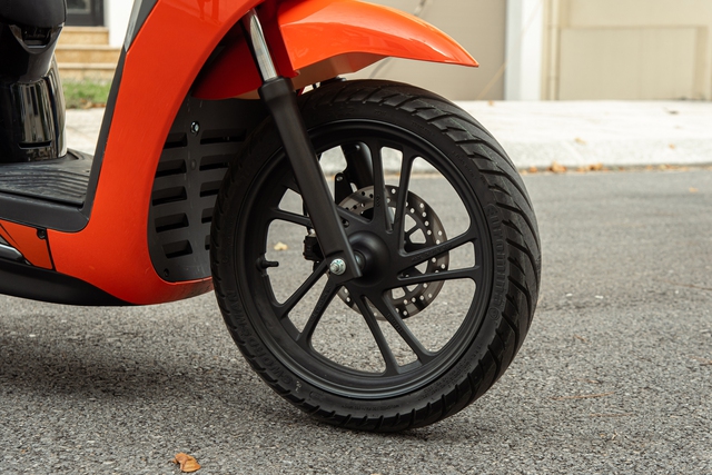 Đánh giá Dat Bike Quantum: Lái hay, có công nghệ như ô tô nhưng còn vài điểm cần cân nhắc trước khi xuống tiền - Ảnh 5.