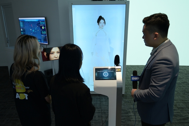 Người ảo AI “made in Vietnam” lần đầu xuất hiện và trò chuyện tại triển lãm VIIE 2023 - Ảnh 1.